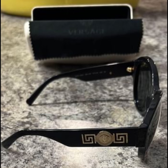 Woman’s Versace Sunglasses - Picture 2 of 2
